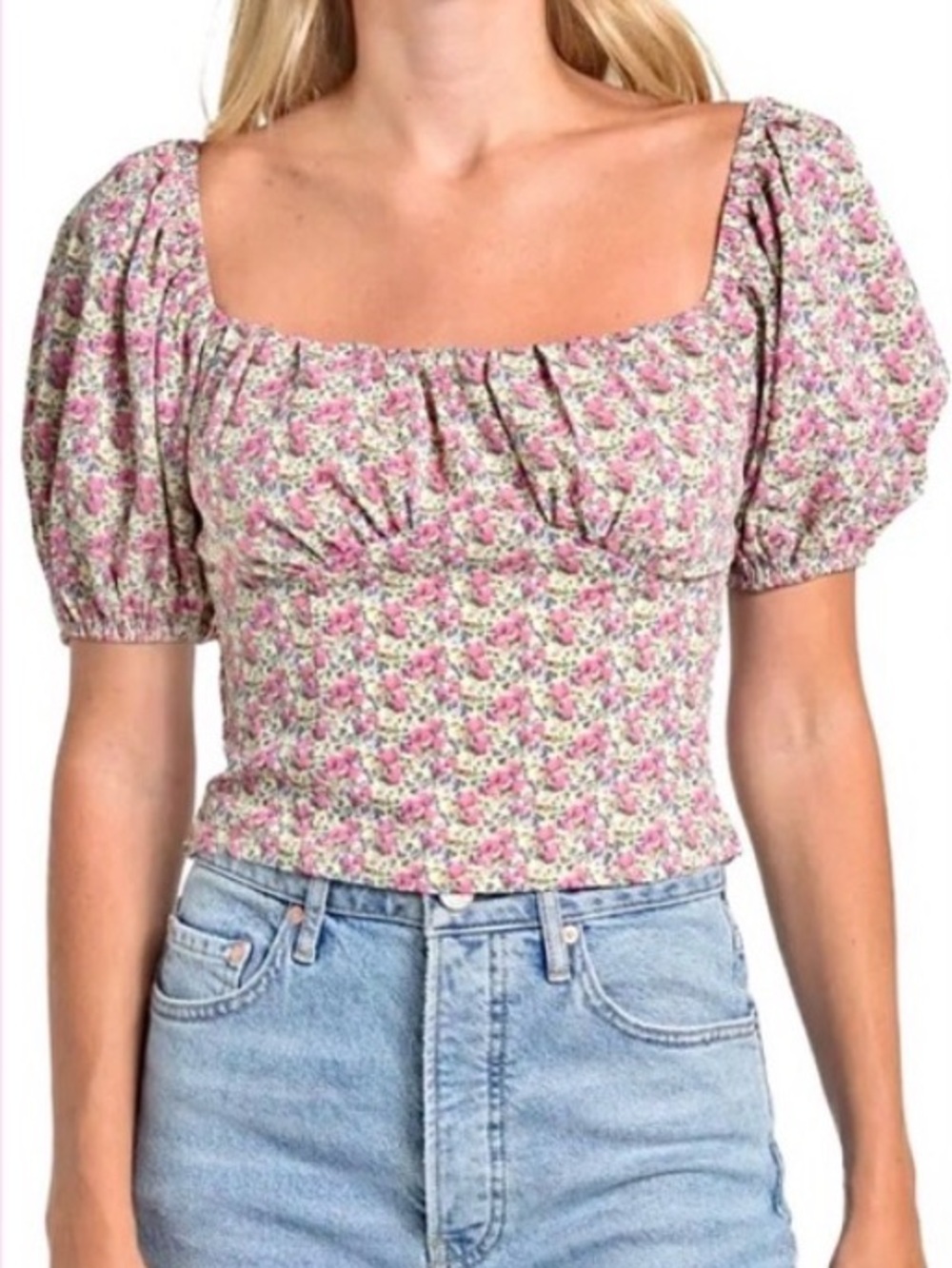 Astr Pink Floral Smocked Puff-Sleeve Crop Top